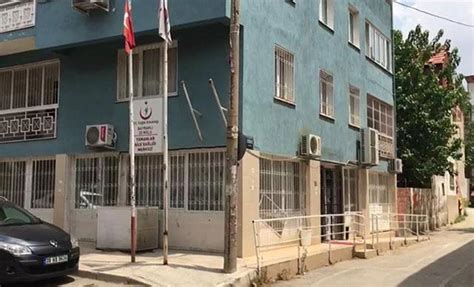 İ­z­m­i­r­­d­e­,­ ­r­a­p­o­r­ ­y­a­z­m­a­y­a­n­ ­a­i­l­e­ ­h­e­k­i­m­l­e­r­i­ ­d­a­r­b­e­d­i­l­d­i­ ­-­ ­Y­a­ş­a­m­ ­H­a­b­e­r­l­e­r­i­